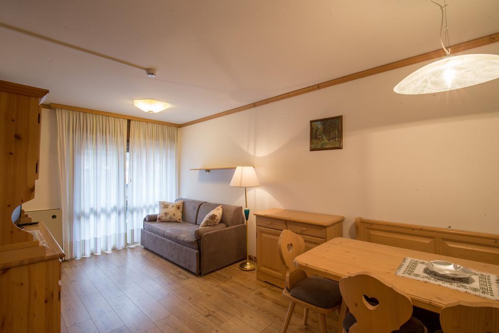 Residence Edelweiss 圣马蒂诺-迪卡斯特罗扎 外观 照片