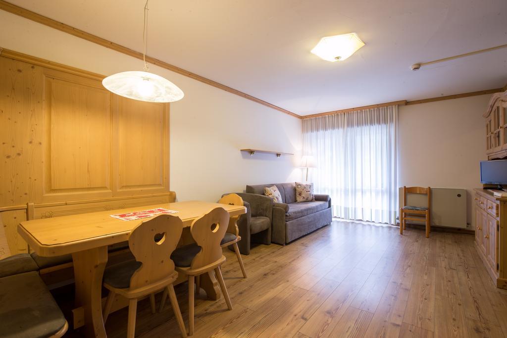 Residence Edelweiss 圣马蒂诺-迪卡斯特罗扎 外观 照片